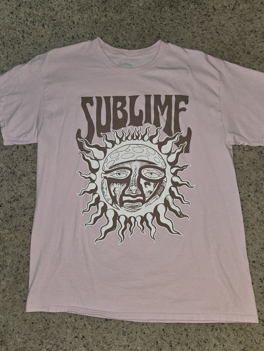 Sublime Graphic Tee in Light Pink